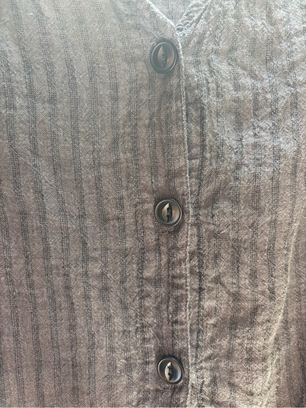 esby Textured Button-Front Tank Top in Charcoal Black - Picture 5 of 8